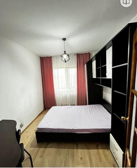 Apartament cu 4 camere decomandat în Gară