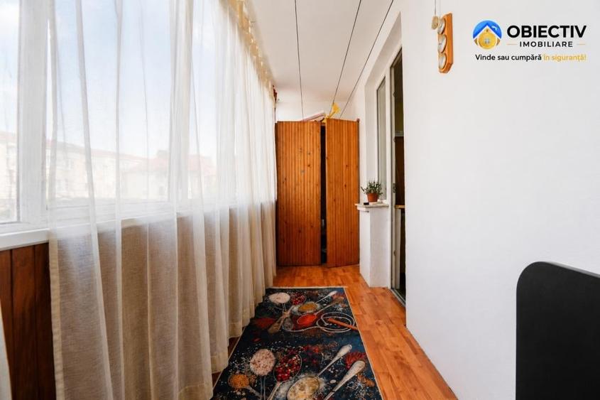 Apartament cu 3 camere decomandat în Dărmănești