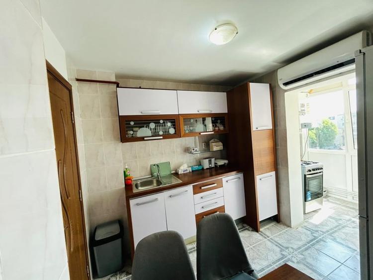 Apartament cu 2 camere decomandat, mobilat în 1 Mai