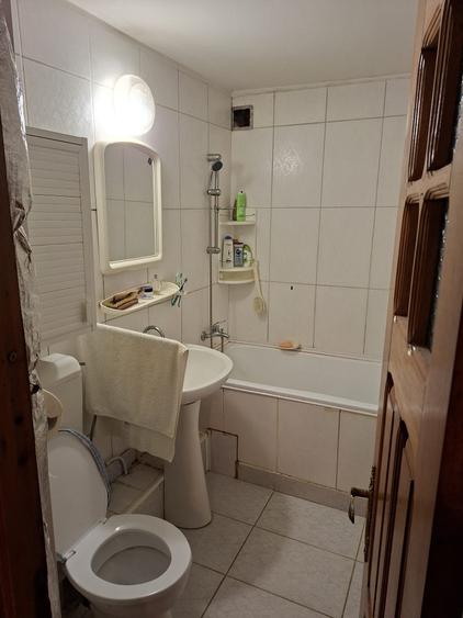 Apartament cu 3 camere decomandat în Popa Șapcă