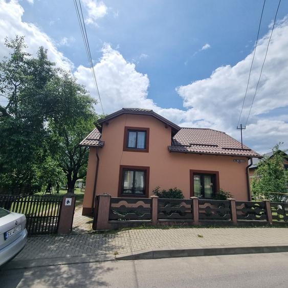 Casă cu 4 camere în Central
