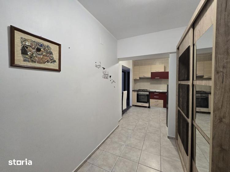 Apartament cu 2 camere în Micro 17