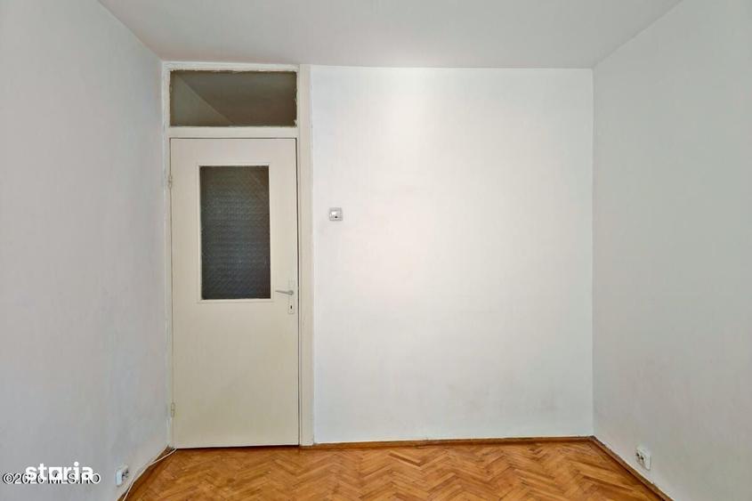 Apartament cu 3 camere decomandat în Soarelui
