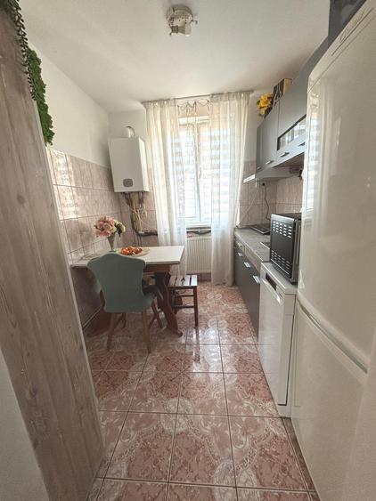 Apartament cu 2 camere decomandat, mobilat în Hipodrom 3