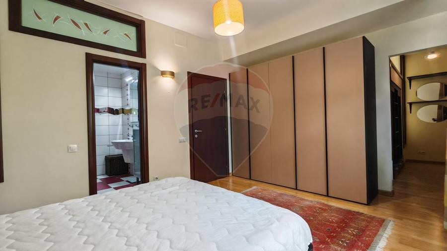 Apartament cu 3 camere decomandat, mobilat în Arcul de Triumf