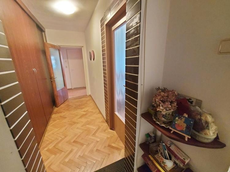 Apartament cu 2 camere decomandat în Sud