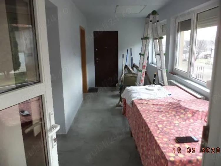 Casă cu Teren 1756 Mp în Vest