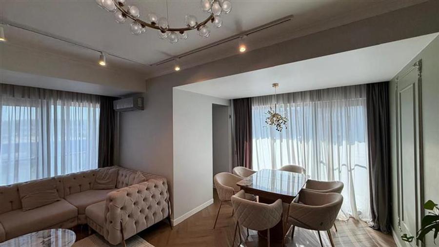 Apartament cu 3 camere circular, mobilat în Florești
