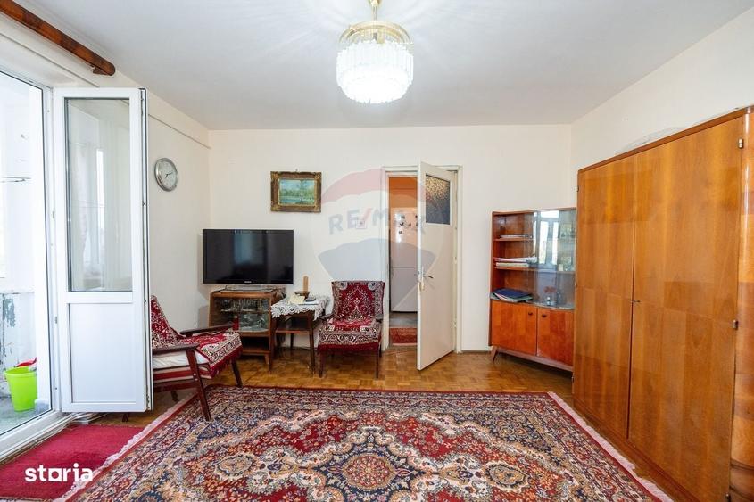 Apartament cu 2 camere semidecomandat în Calea București