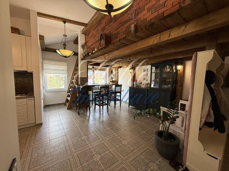 Apartament cu 4 camere în Florești