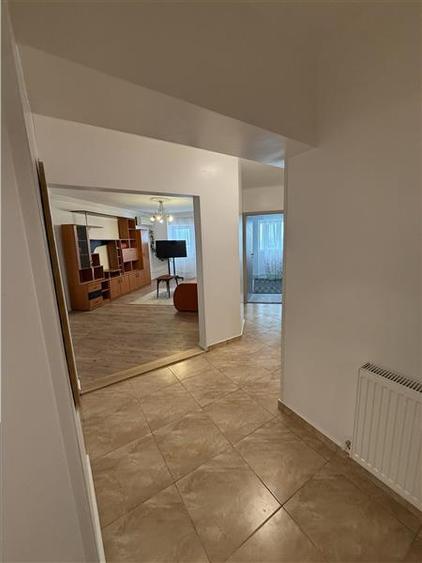 Apartament cu 3 camere decomandat în Gara