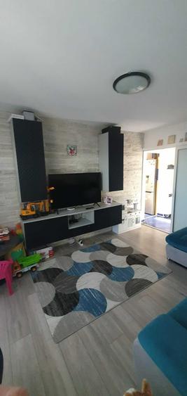 Apartament cu 2 camere decomandat în Pietrișu