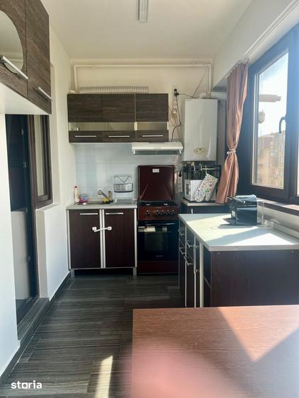 Apartament cu 3 camere în Rahova