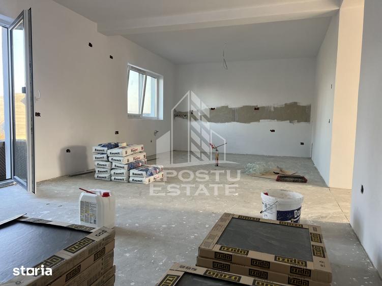 Casă cu 4 camere cu Teren 325 Mp în Sânandrei