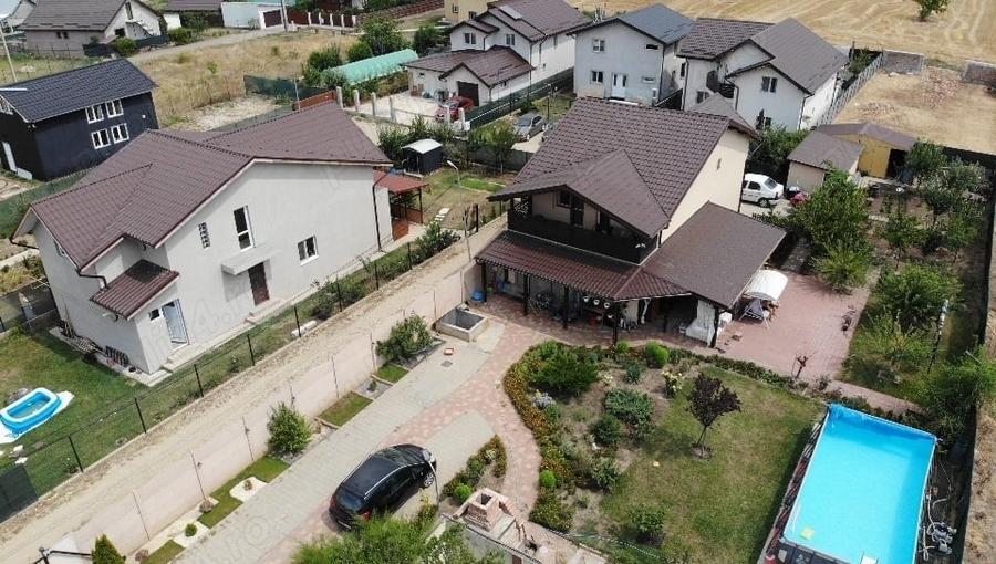 Casă cu 5 camere cu Teren 865 Mp în Adunații-Copăceni