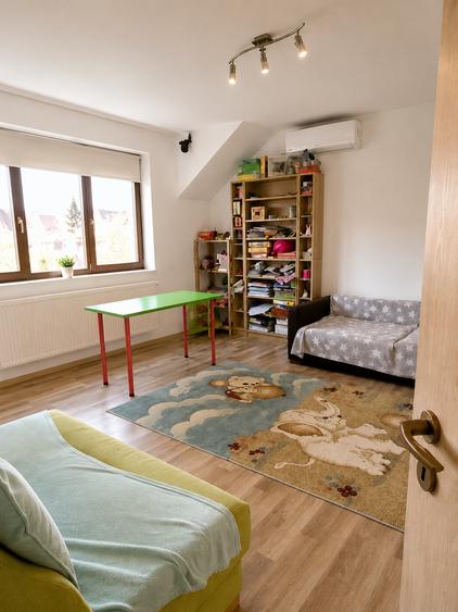 Apartament cu 2 camere decomandat în Cetății