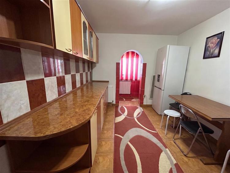 Apartament cu 2 camere decomandat în Burdujeni