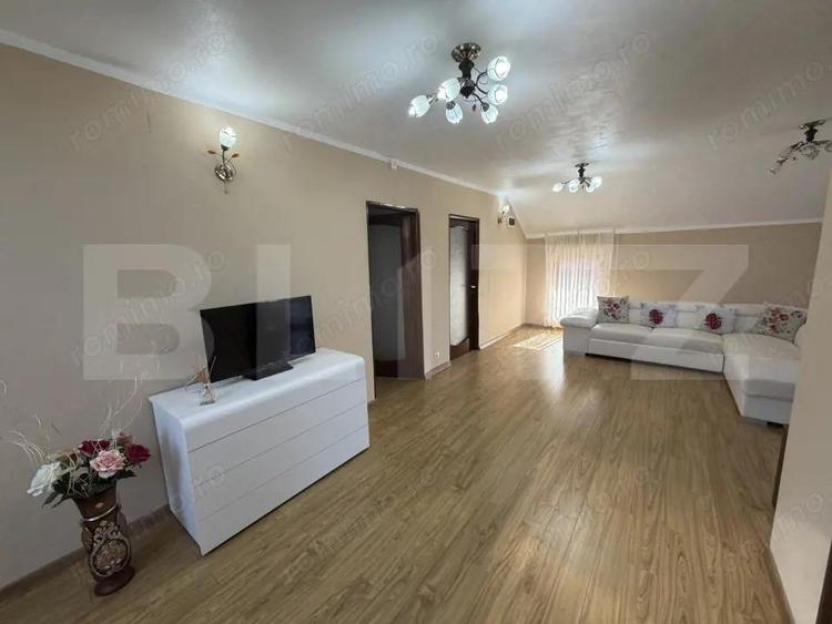 Casă cu 5 camere cu Teren 800 Mp în Surduc