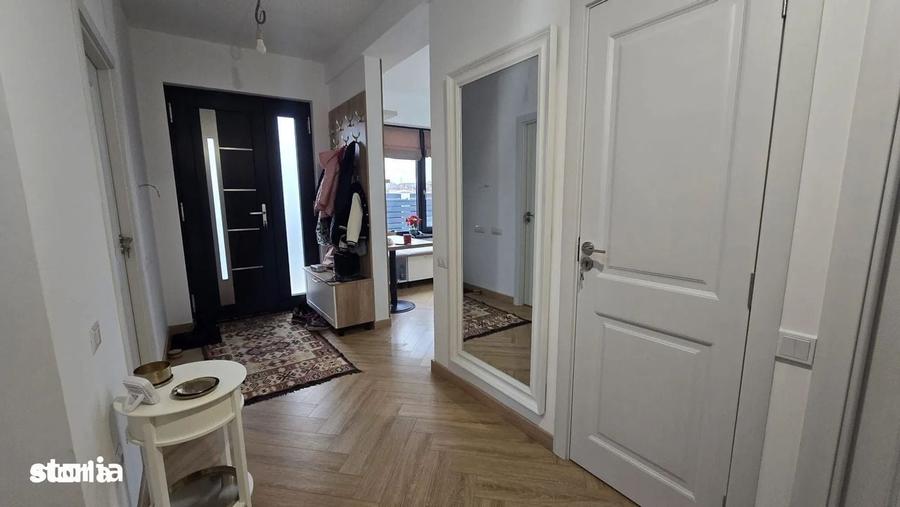 Casă cu 4 camere în Breazu
