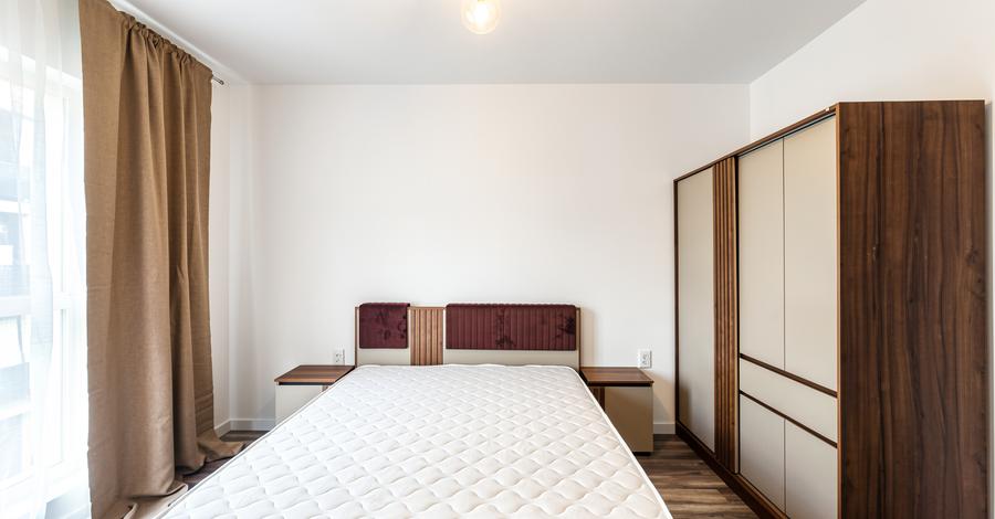 Apartament cu 2 camere decomandat în Titan