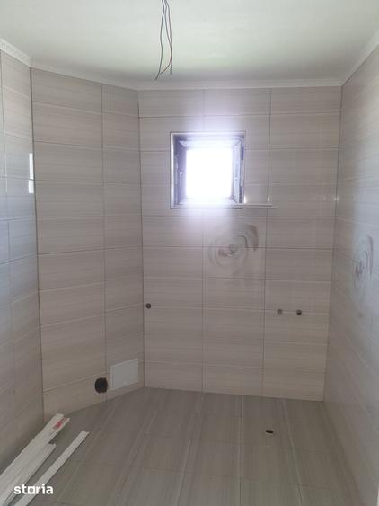 Casă cu 4 camere cu Teren 320 Mp în Valu lui Traian