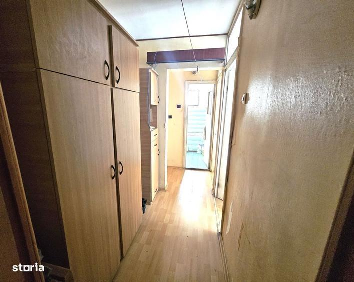 Apartament cu 3 camere decomandat în Alexandru cel Bun