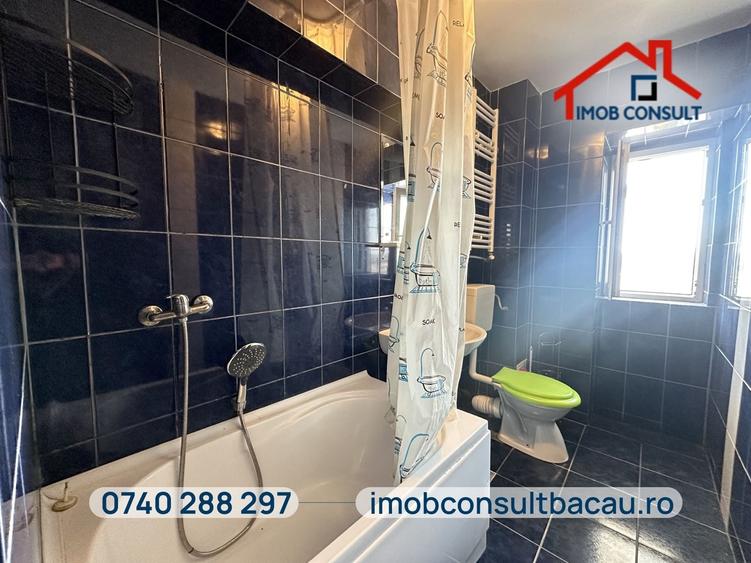 Apartament cu 3 camere decomandat în Alexandru cel Bun