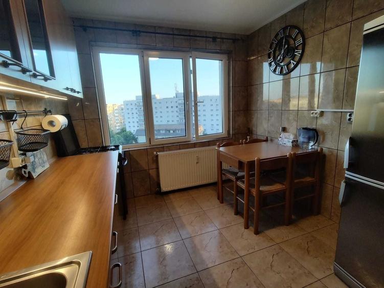 Apartament cu 3 camere decomandat, mobilat în Gorjului