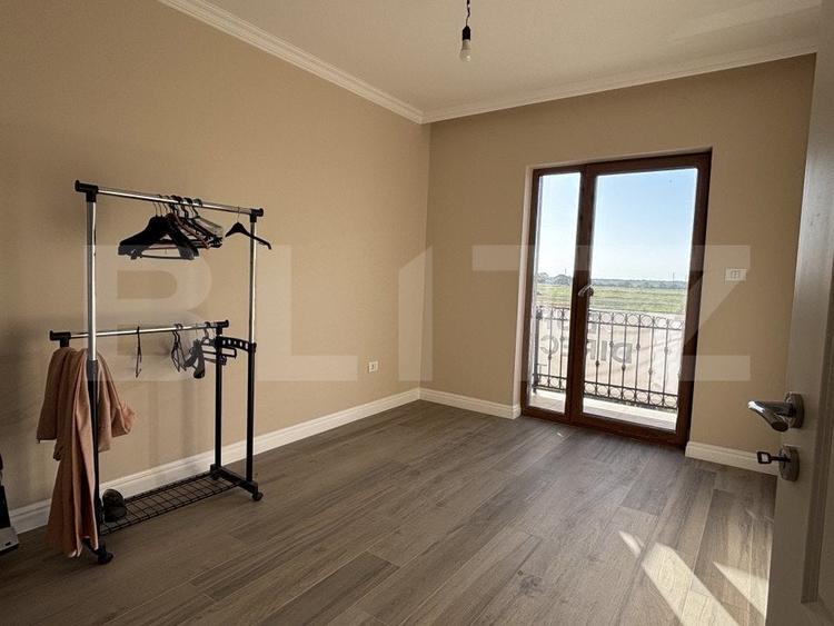 Duplex cu 4 camere cu Teren 285 Mp în Săcălaz