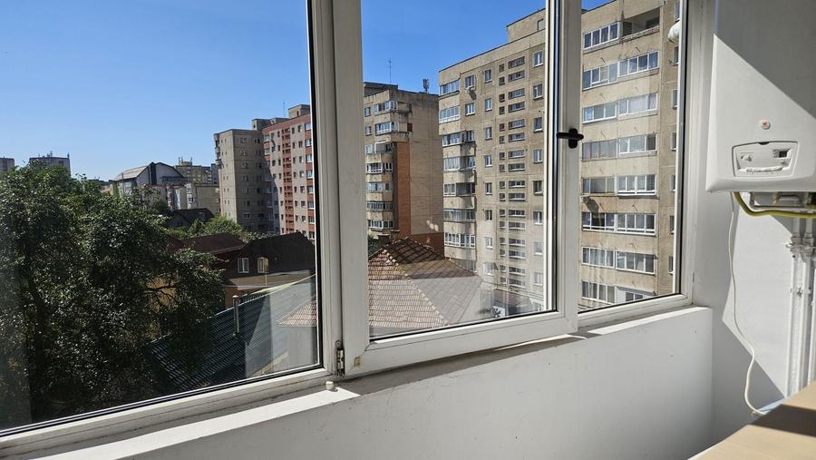 Garsonieră semidecomandată în Central