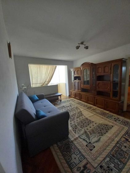 Apartament cu 2 camere semidecomandat în Șagului