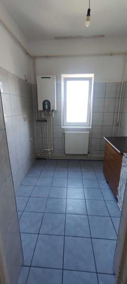 Apartament cu 2 camere decomandat în Micro 5