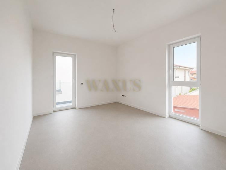 Duplex cu 5 camere cu Canalizare în Florești