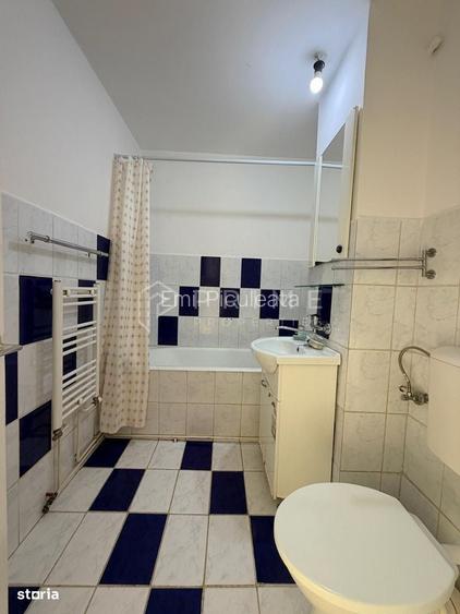 Chirie 2 camere, mobilat si utilat, decomandat, Etaj 2, 7 Noiembrie