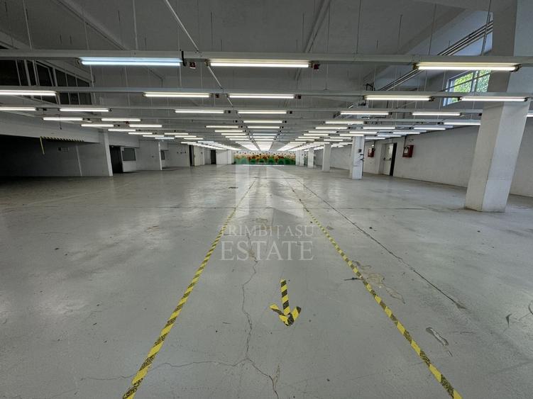 Spațiu industrial, de 2,939 mp, în Nord