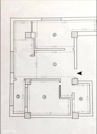 Apartament cu 3 camere semidecomandat, mobilat în Central