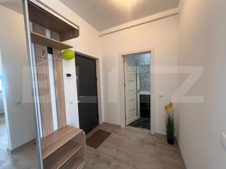 Apartament cu 2 camere semidecomandat, mobilat în Florești