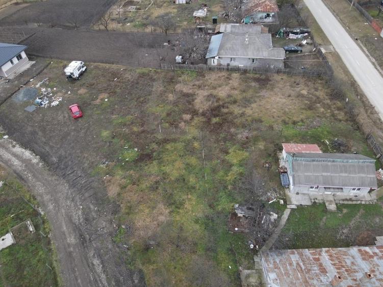 Teren Construcții intravilan de 1500 mp, în Găureni
