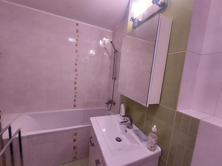 Apartament cu 2 camere decomandat în Mehala