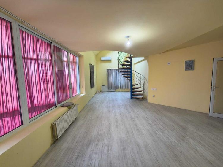 Casă cu 4 camere în Satu Nou de Jos
