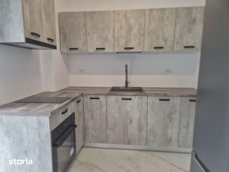 Apartament cu 3 camere semidecomandat, mobilat în 13 Septembrie