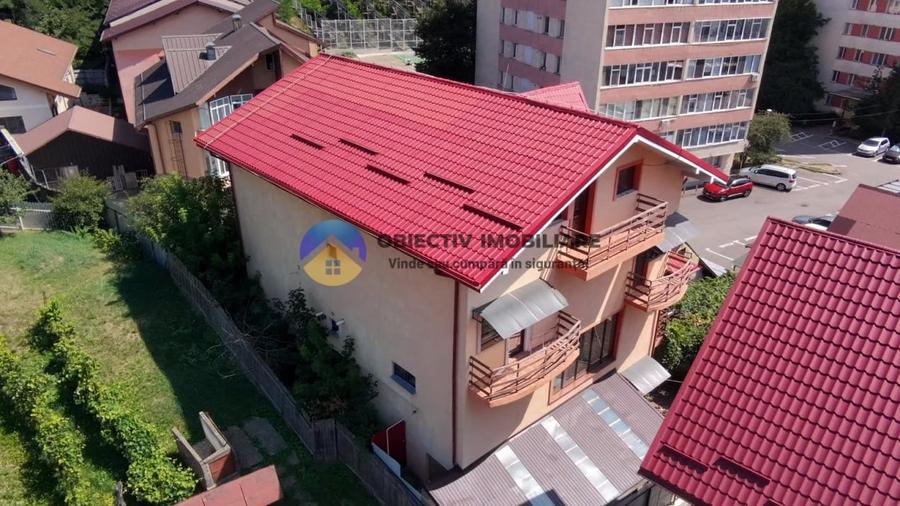 Casă cu 4 camere cu Canalizare în Dărmănești