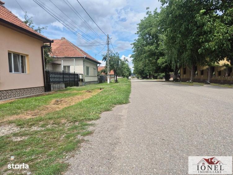 Casă cu 4 camere în Central