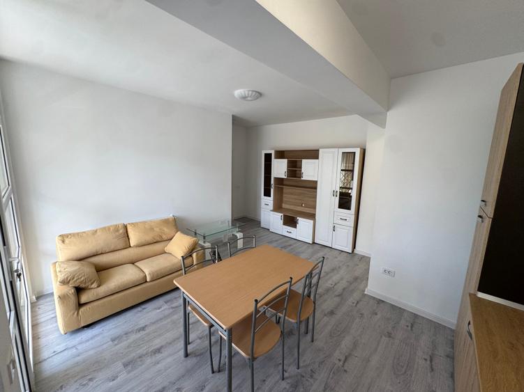 Apartament cu 2 camere semidecomandat în Lunca Cetățuii