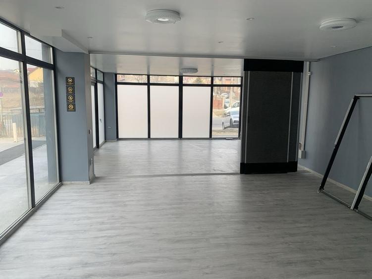 Spațiu comercial, de 70 mp, în Central