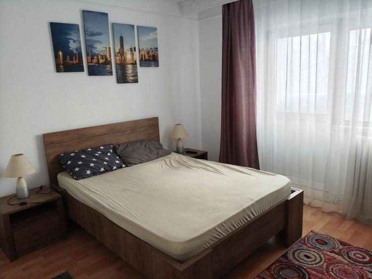 Apartament cu 2 camere decomandat în Central