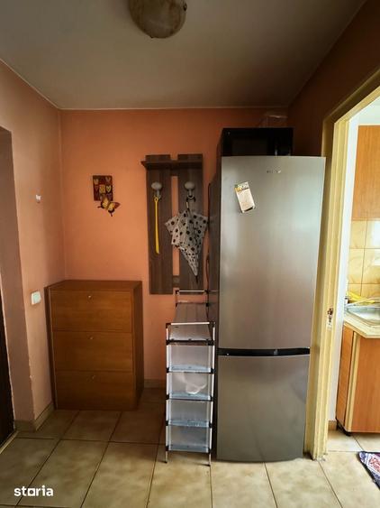 Apartament cu 2 camere semidecomandat în Pantelimon