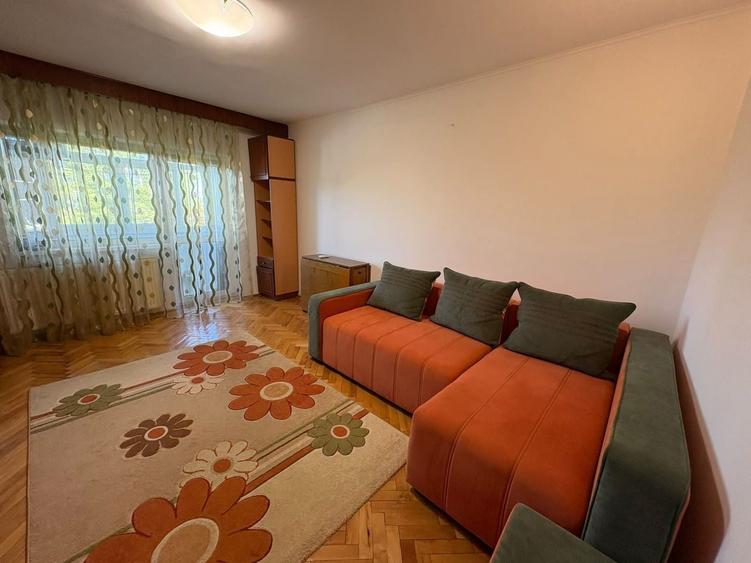Apartament cu 2 camere decomandat, mobilat în Berceni