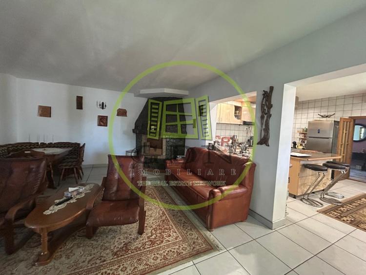 Hotel/Pensiune, de 2,963 mp, în Cernele