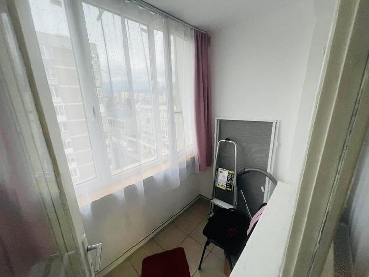 Garsonieră decomandată, mobilată în Județean